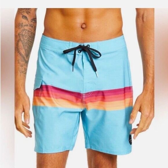 Rip Curl NWT Cove Board-shorts Men’s Sz 38 in the color Cerulean - Picture 1 of 5